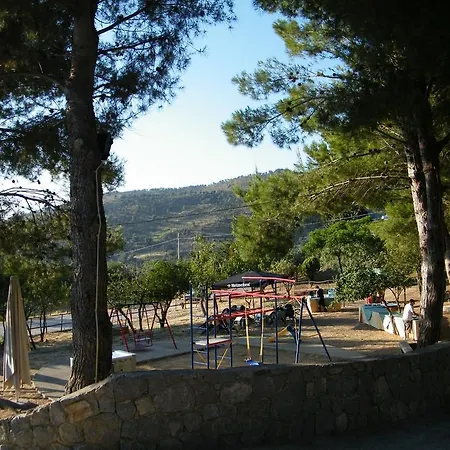 Vakantieboerderij Casale Drinzi Collesano